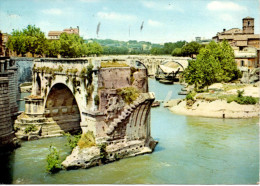 Rome,  Le Pont Rotto (légèrement Déchirée Sur Le Coté Droit) - Pontes