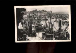 DOUARNENEZ Finistère 29 : Le Grand Port Au Retour Des Barques 1949 ( Bateaux De Pêche Fishing Boats) - Douarnenez