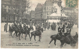 SYNDICAT ... MANIFESTATION PLACE DE LA REPUBLIQUE A PARIS ... GENDARMERIE GARDE REPUBLICAINE - Labor Unions