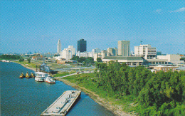 Louisaiana Skyline Of Baton Rouge On The Mississippi River - Baton Rouge