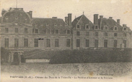 THOUARS (Deux-Sèvres) Château Des Ducs De La TrémoÏlle - Le Pavillon D´Honneur Et La Térasse. - Thouars