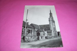 LA MAIRIE / LE MONUMENT AUX MORTS ET L'EGLISE XV SIECLE - Pleubian