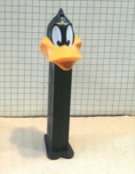 Daffy Duck / WALT DISENY / 4.9 # Hungary - Pez