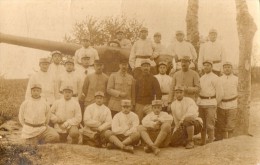 CPA 390 - MILITARIA - Carte Photo Militaire - Artilleurs Du 14e Régiment Et Canon Militaire - Ausrüstung