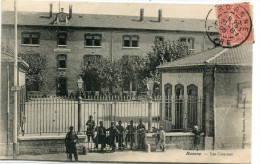 CPA 42 ROANNE LES CASERNES  1905 - Roanne