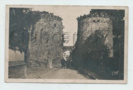 Saint-valéry-sur-Somme (80) : Les Portes De La Tour Guillaumle En 1949 (animé)  PF. - Saint Valery Sur Somme