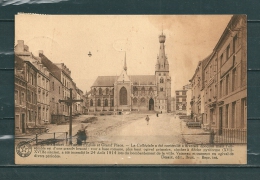 WALCOURT: Vue De L'Eglise Et Grand Place,  Gelopen Postkaart 1933 (GA13731) - Walcourt