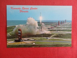 Kennedy Space Center  Florida Not Mailed  Ref-1336 - Espace