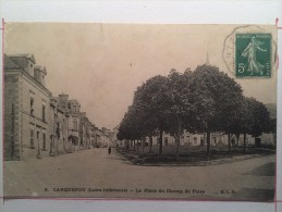 CARQUEFOU, La Place Du Champ De Foire - Carquefou