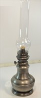 Ancienne Lampe A Pétrole En étain - Lámparas Y Arañas