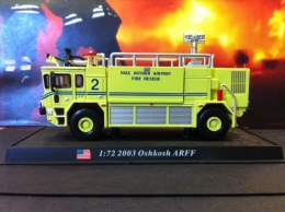 COLLEZIONE CARRI DEI POMPIERI - VIGILI DEL FUOCO DEL PRADO - STATI UNITI U.S.A. 2003 OSHKOSH ARFF SCALA 1:72 - Schaal 1:72