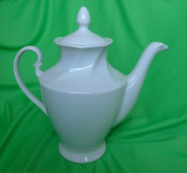 Vintage Latvia USSR Soviet Pottery Porcelain Large White Tea Pot - Other & Unclassified