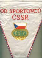 W190 / SPORT From Athletes CSSR Athletics  Leichtathletik  Athletisme  29 X 38 Cm. Wimpel Fanion Flag  Czechoslovakia - Atletica