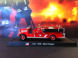 COLLEZIONE CARRI DEI POMPIERI - VIGILI DEL FUOCO DEL  PRADO -STATI UNITI U.S.A. 1948 MACK PUMPER SCALA 1:64 - Autres & Non Classés