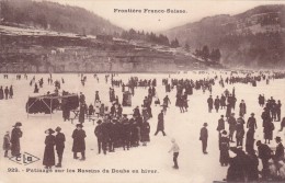 PATINAGE Sur Les Bassins Du Doubs En Hiver à La Frontière Franco - Suisse - Patinaje Artístico