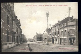 Cpa Du 59  Merville La Rue De Béthune -- Vue Prise Du Passage à Niveau      TRIS2 - Merville