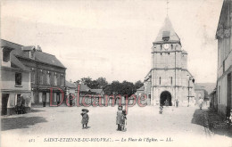76 - Saint Etienne De Rouvray - La Place De L'Eglise - Dos Vierge - - Saint Etienne Du Rouvray