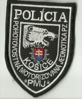 Police Slovaque - Slovakia, écussons Tissu-Patches, Unité Motorisée Mode Veille PZ Košice, SWAT - RIOT Unit - Polizia