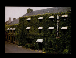 56 - QUESTEMBERT - Restaurant LE BRETAGNE - 3 Cartes Pub + 1 Facture - Famille PAINEAU - 1989 - Questembert