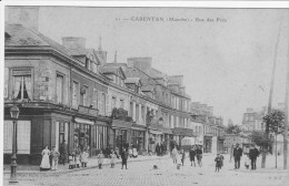 50 - CARENTAN (Manche) - Rue Des Prés.- Animée. - Carentan