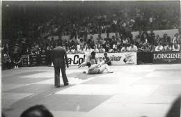 Ref A800- Arts Martiaux -judo -photo Souple Non Située- Rencontre Internationale Ou Nationale ??- Photo Bon Etat  - - Artes Marciales