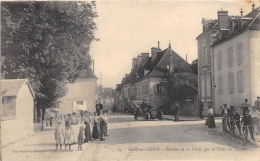 AUBE  10  BAR SUR SEINE  ENTREE DE LA VILLE PAR LA ROUTE DE TROYES - Bar-sur-Seine