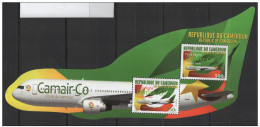 Cameroun Cameroon Kamerun 2011 Mi. 1266 - 1267 Bl. 38 First Flight Douala-Paris Camair-Co Avion Flugzeug Airplane S/S - Cameroun (1960-...)