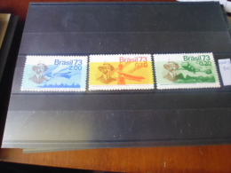 TIMBRE   De  BRESIL   YVERT N° 1041.1043 - Unused Stamps