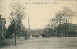 76 LE PETIT QUEVILLY / La Place De La Demi-Lune / - Le Petit-quevilly