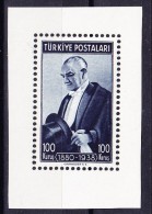 Türkei - 1940 - Mi.#  Block 1 - Auschnitt ** - Used Stamps