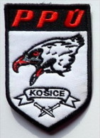 Police Slovaque - Slovakia, écussons Tissu-Patches, Service De Police Mode Veille De Košice, SWAT-RIOT Unit - Polizei