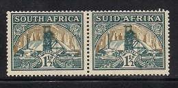 SOUTH AFRICA UNION, 1933, Mint  Never Hinged Stamp(s), 1 1/2d   Green/bright Gold Horizontal Pair Nrs.57 #316 - Ongebruikt