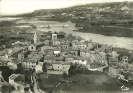 MALLEMORT BOUCHES DU RHONE 34747A  VUE GENERALE AERIENNE ET LA DURANCE EDIT. CIM ECRITE CIRCULEE ?? - Mallemort