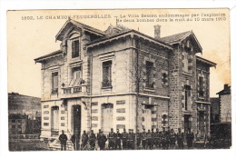 CPA (42) LE CHAMBON FEUGEROLLES : La Villa Besson Endommagée Par L'explosion De 2 Bombes Le 10 Mars 1910 - Le Chambon Feugerolles