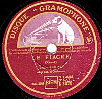 78 Trs - DISQUE "GRAMOPHONE"  K- 8320 - état B - Jean SABLON -  LE FIACRE - PARIS,TU N'AS PAS CHANG2 - 78 T - Disques Pour Gramophone