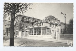 Villejuif.  L'institut  Roussy. - Villejuif