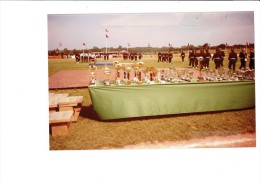 21 AUXONNE - 1984 - Photographie Remise De Prix - Podium Coupes - Sapeurs POMPIERS En Uniforme DRAPEAU - Pompiers