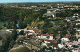 ARGENTON LE CHÂTEAU - DEUX-SEVRES (79) -  PEU COURANTE CPSM. - Argenton Chateau