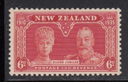 New Zealand MH Scott #201 6p Queen Mary, King George V - Silver Jubilee - Unused Stamps