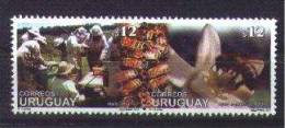 URUGUAY STAMP MNH  Insects Bee On Flower SCOTT   #1916 - Abejas