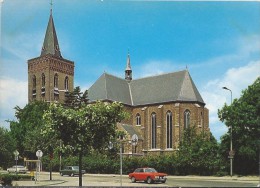 NL.- Ede. Nederlands Hervormde Kerk. Oude Kerk Ede Centrum. Oude Auto's. Bushalte. - Ede