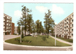 78 - AUBERGENVILLE - La Rue Du Plateau En 1977 - Aubergenville
