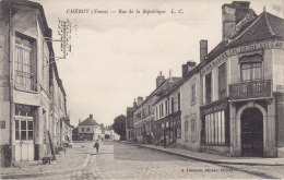 CHEROY,  Rue De La Republique, Au Bon Marche , H BUREAU,  Circulée - Cheroy