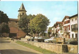 AINHOA .. EN PAYS BASQUE .. MERCEDES .. ARONDE SIMCA  ...FERMIER ET SON ATTELAGE - Ainhoa