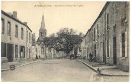 Amilly - La Poste Et Place De L'église - Amilly