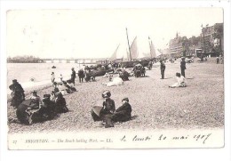 BRIGHTON THE BEACH LOOKING WEST FISHING BOATS PEOPLE & PIER LL 27 PRINTED CARD SUSSEX ​LOUIS LEVY - Brighton