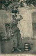 Postcard (Ethnics) - Guipuzcoanas Typos De Aguadoras - Non Classés