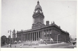 Postcard Leeds Town Hall Park Lane 1950's Yorkshire Repro - Leeds
