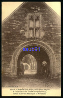 Entrée De L'Abbaye De Bon Repos à L'entrée De La Forêt De Quénécan, Entre Mur De Bretagne Et Gouarec - Réf : 31509 - Gouarec