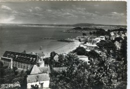 CPSM 29 TREBOUL DOUARNENEZ VUE DU COTEAU SUR LA BAIE DE DOUARNENEZ ET LA PLAGE DES SABLES BLANCS  Grand Format 15 X 10,5 - Tréboul